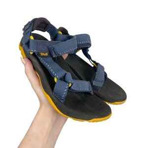 Youth TEVA Hiking Sandals Size 4